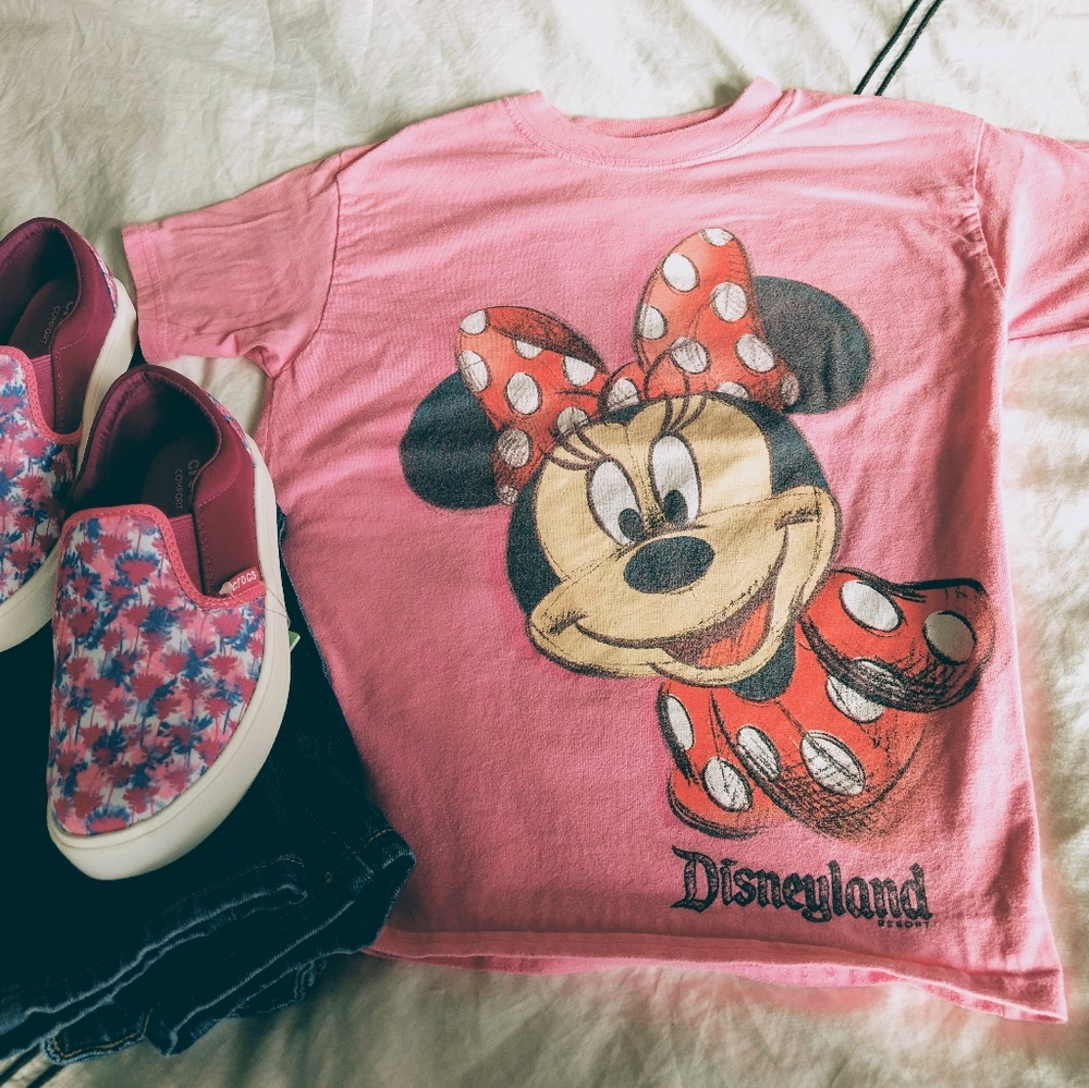 Hanes Disneyland Resort Minnie Mouse Shirt Womens Small Short Sleeve Graphic